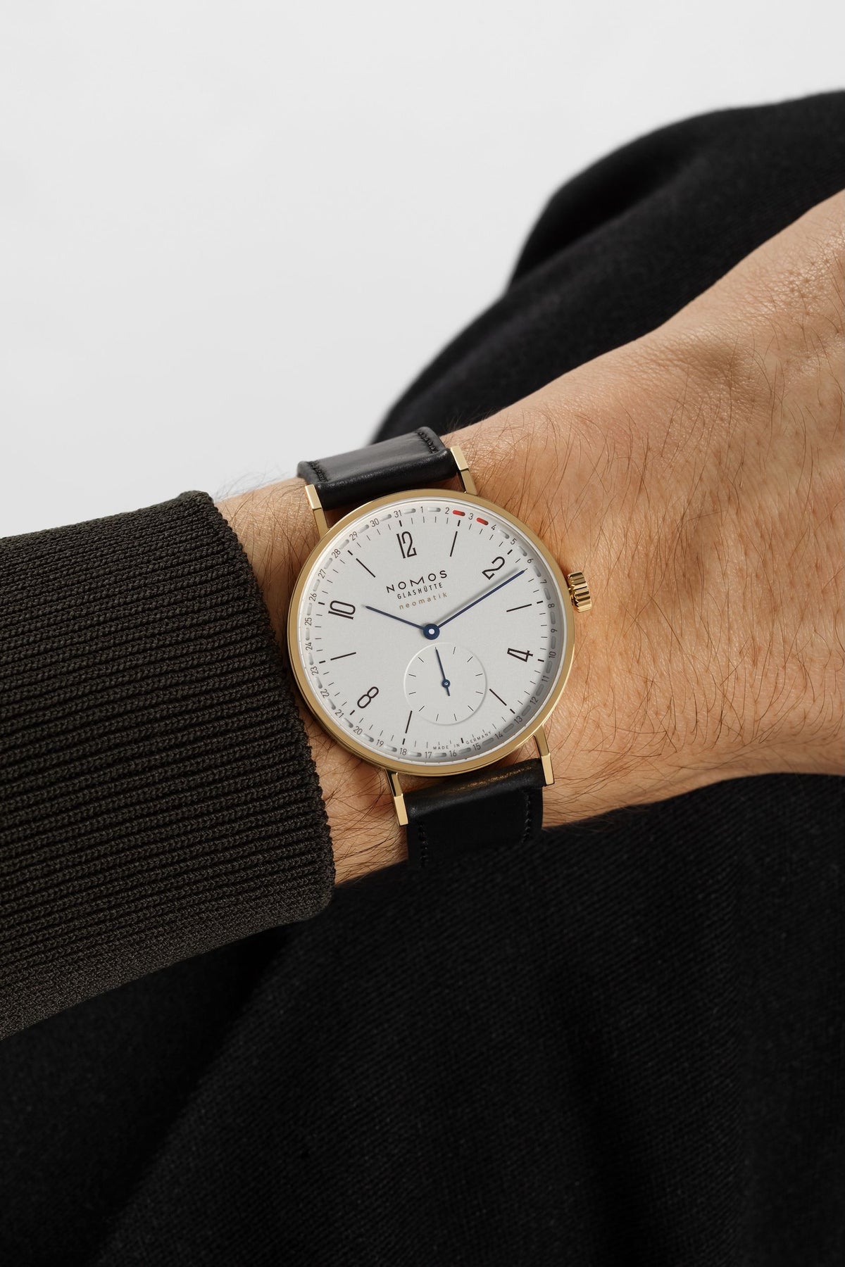 NOMOS Tangente gold neomatik 38 Update — ref. 195