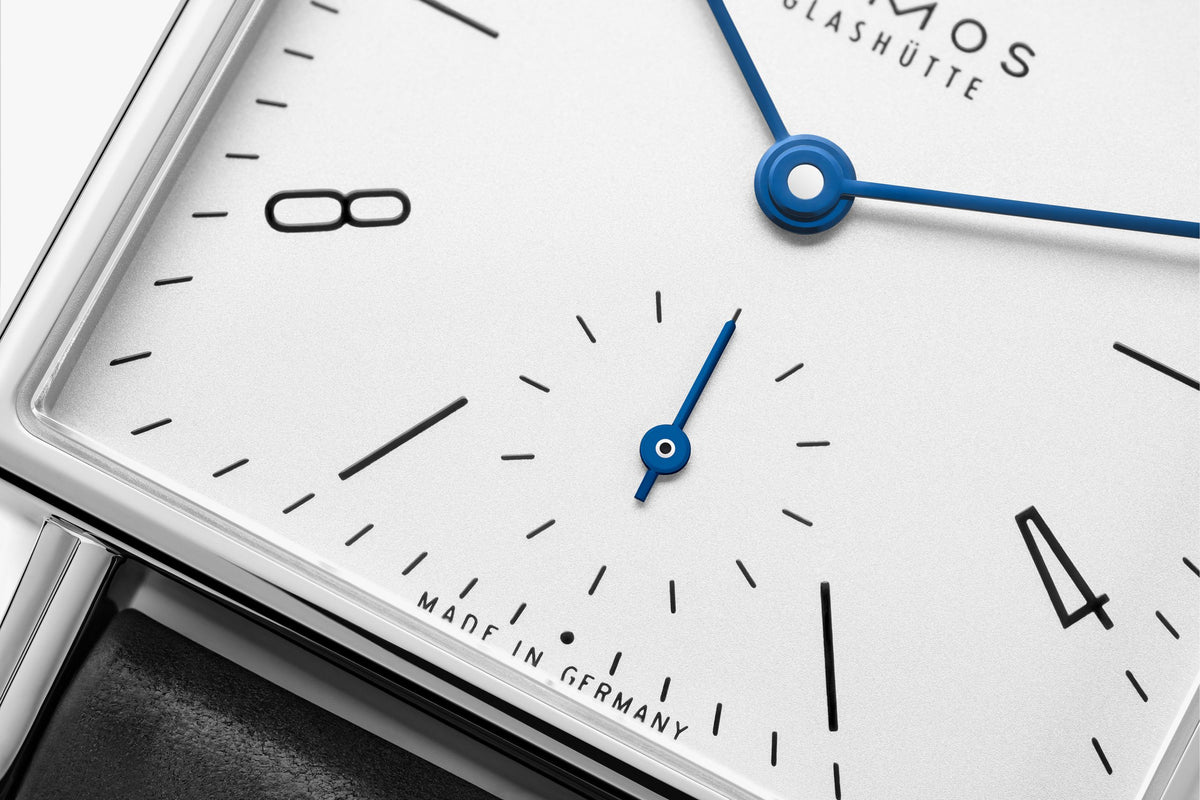 NOMOS Tetra 27 white — ref. 402