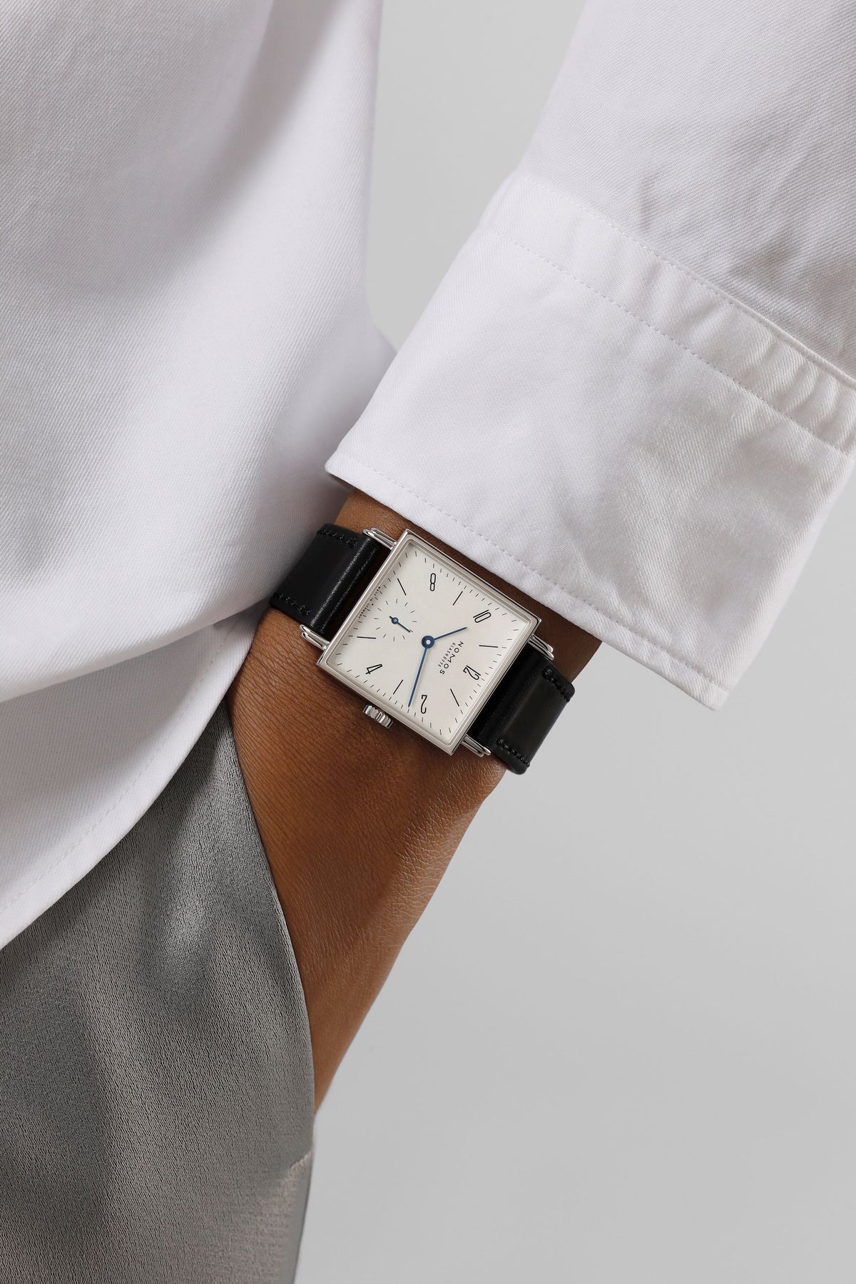 NOMOS Tetra 27 white — ref. 402