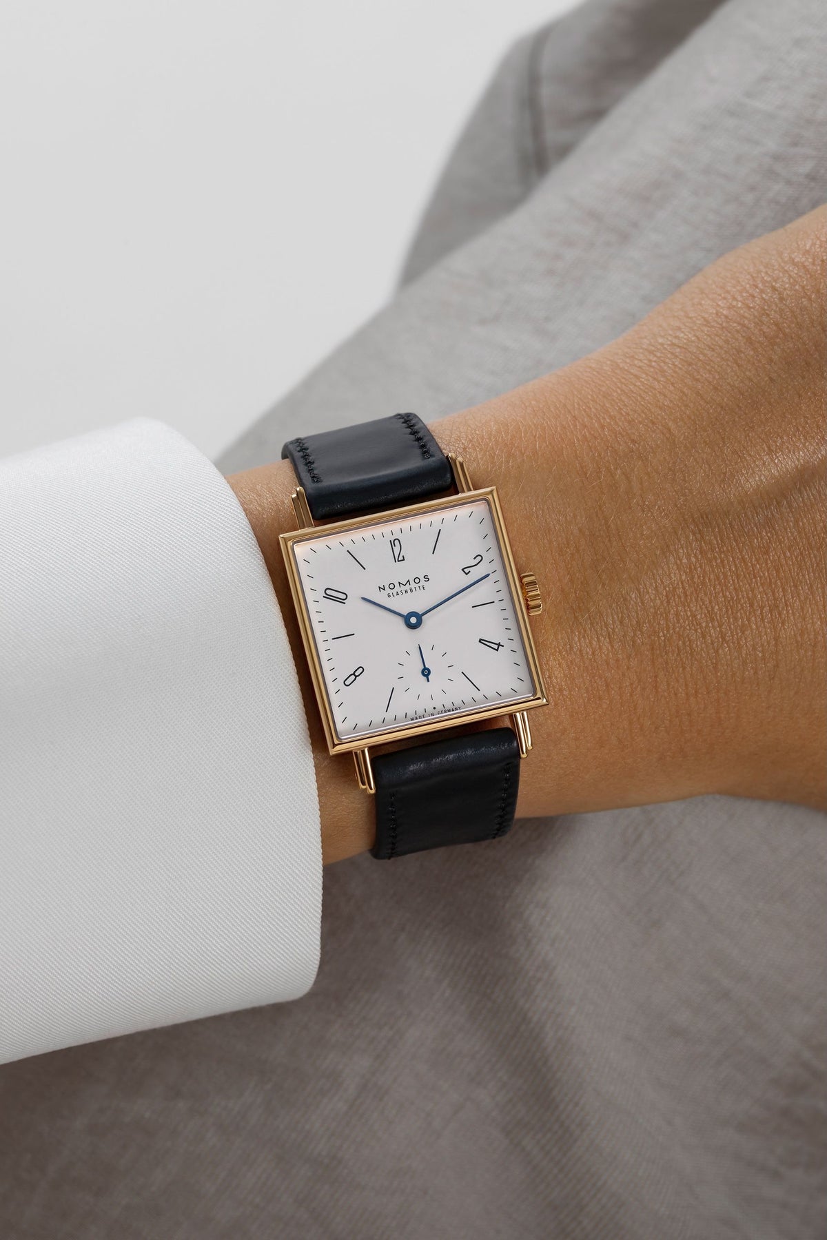 NOMOS Tetra gold 27 — ref. 418
