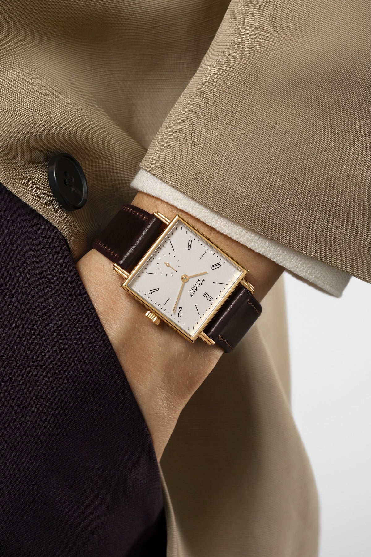 NOMOS Tetra gold 27 doré — ref. 419