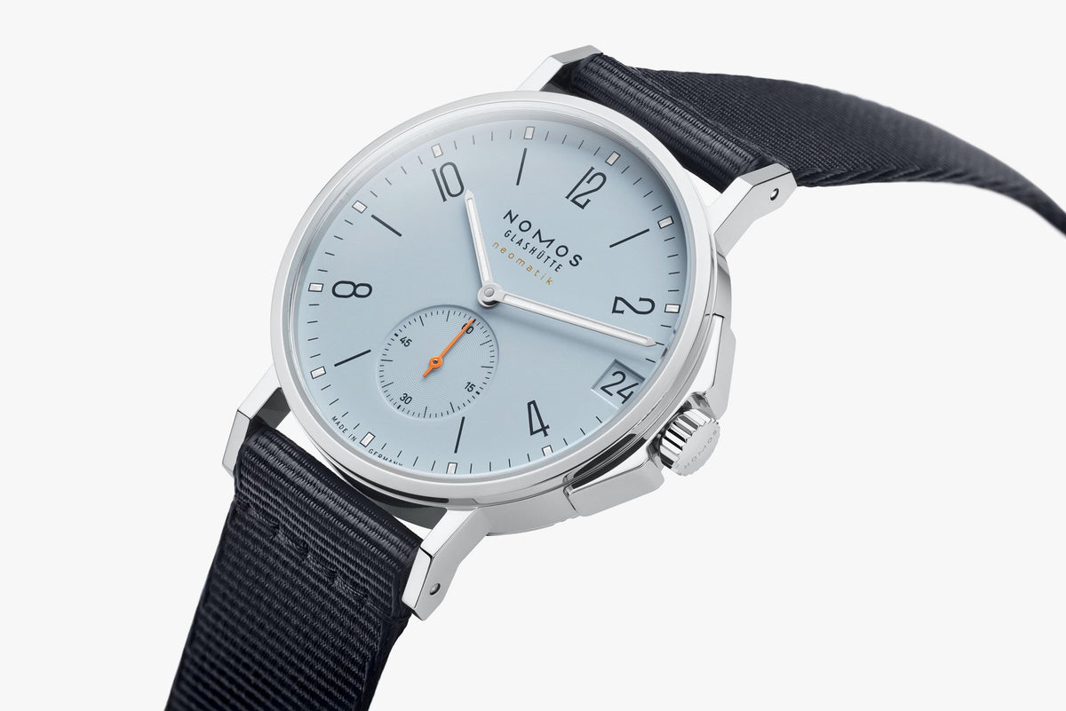 NOMOS Ahoi neomatik 38 date sky — ref. 516