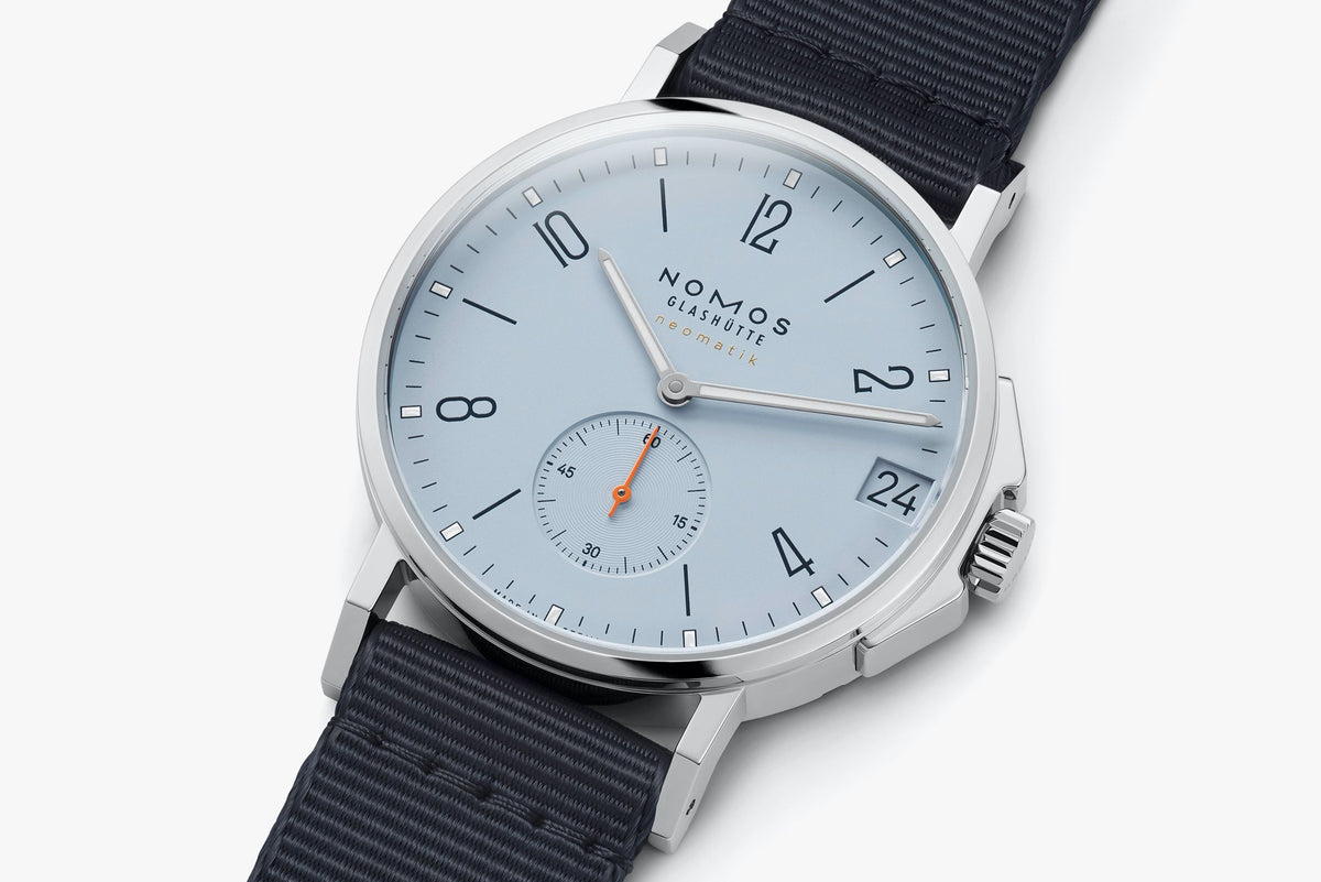 NOMOS Ahoi neomatik 38 date sky — ref. 526