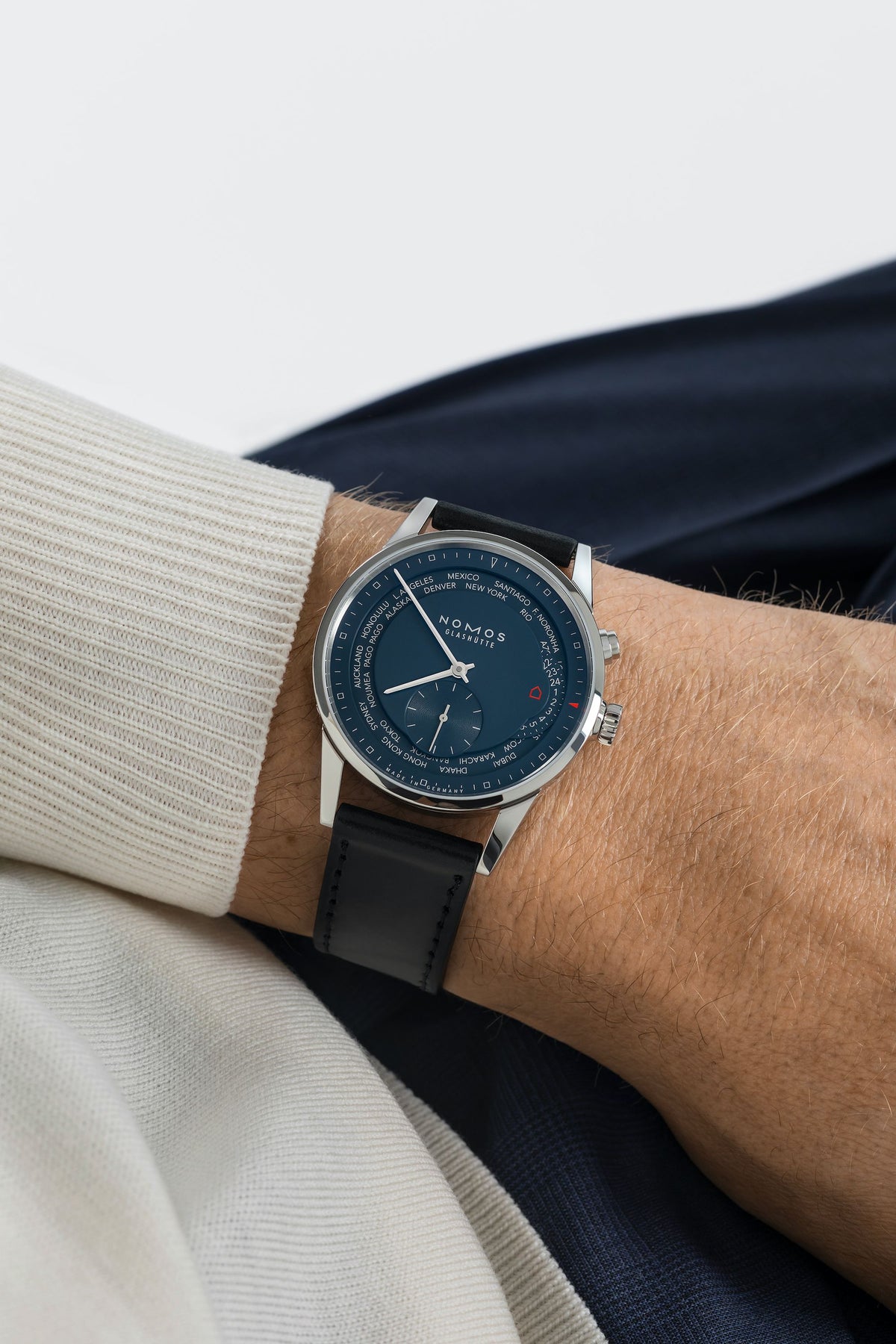 NOMOS Zürich Worldtimer midnight blue — ref. 807