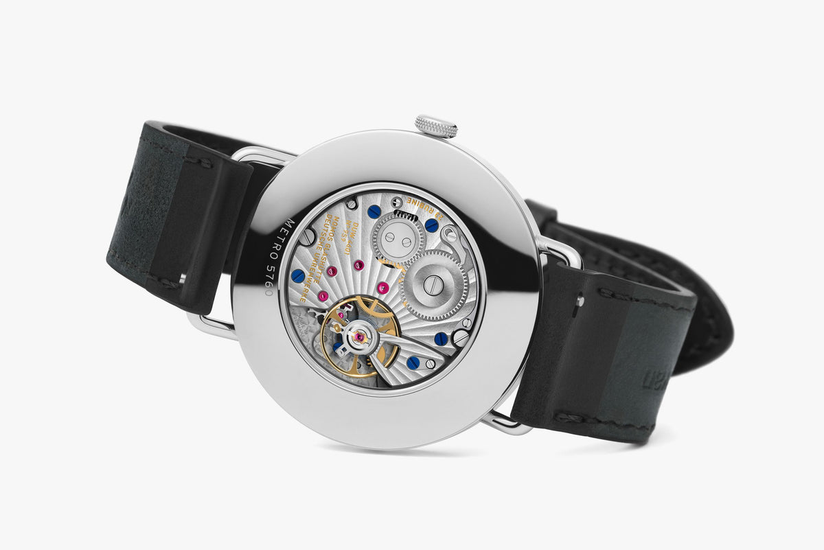 NOMOS Metro 38 date — ref. 1102