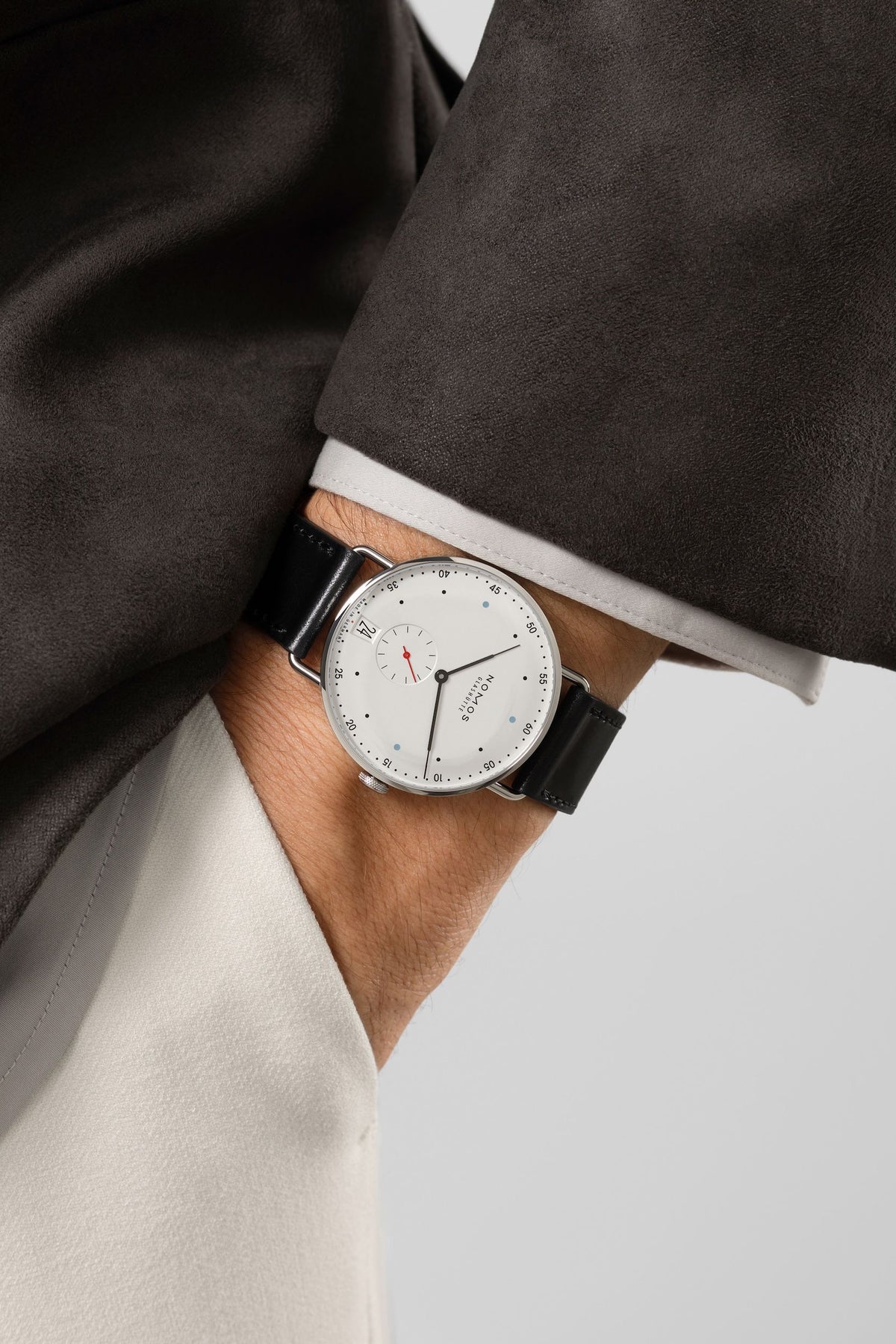 NOMOS Metro 38 date — ref. 1102