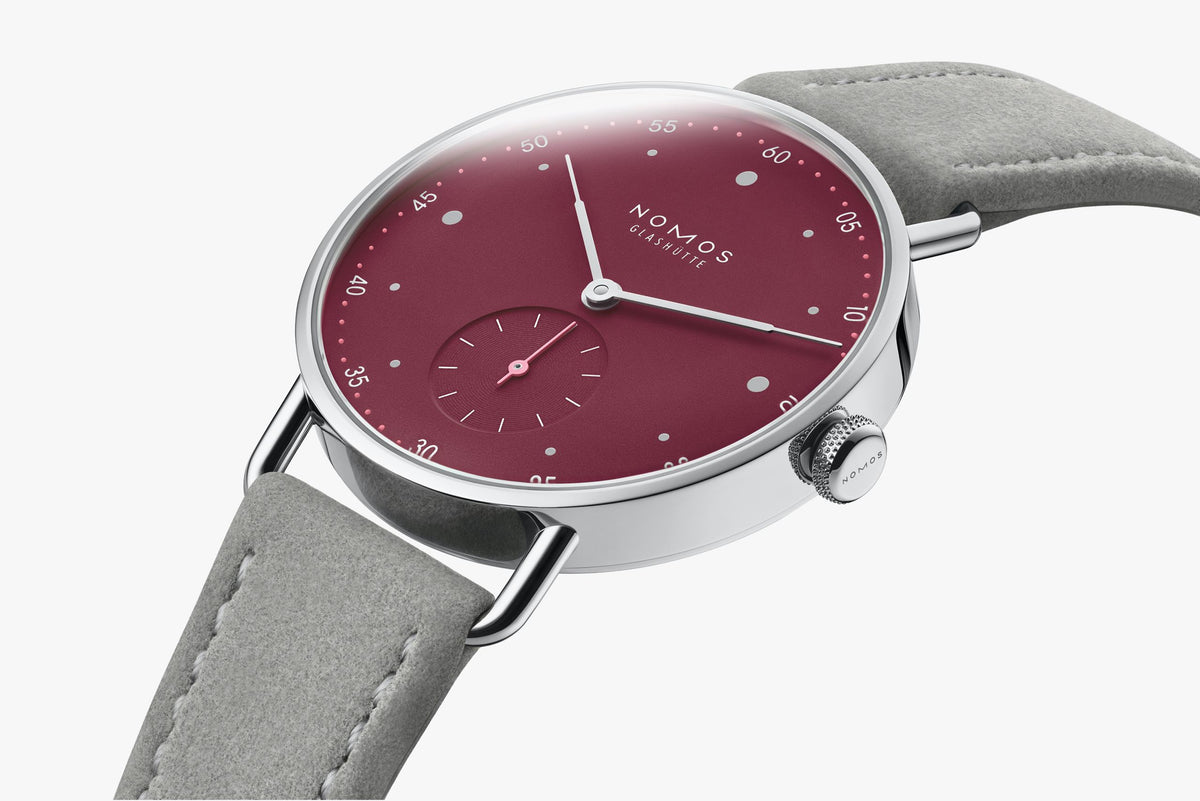 NOMOS Metro 33 muted red — ref. 1123