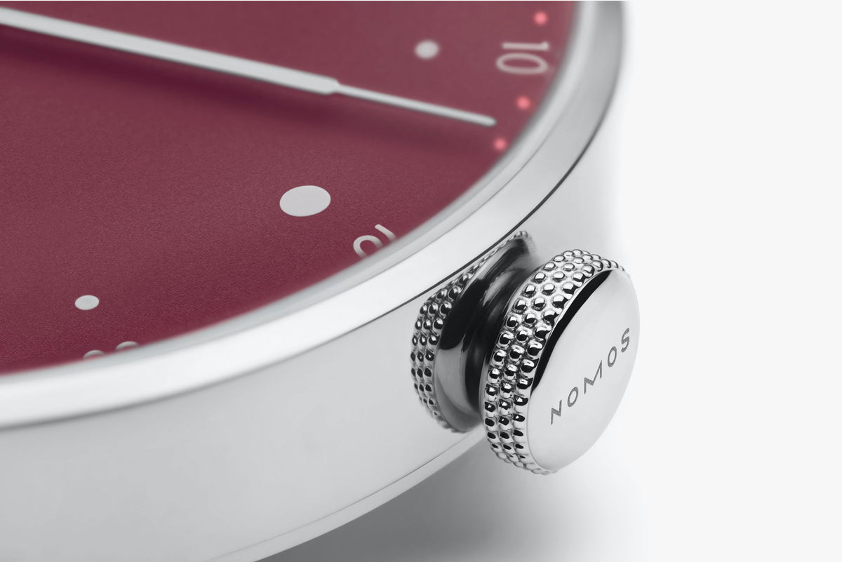NOMOS Metro 33 muted red — ref. 1123