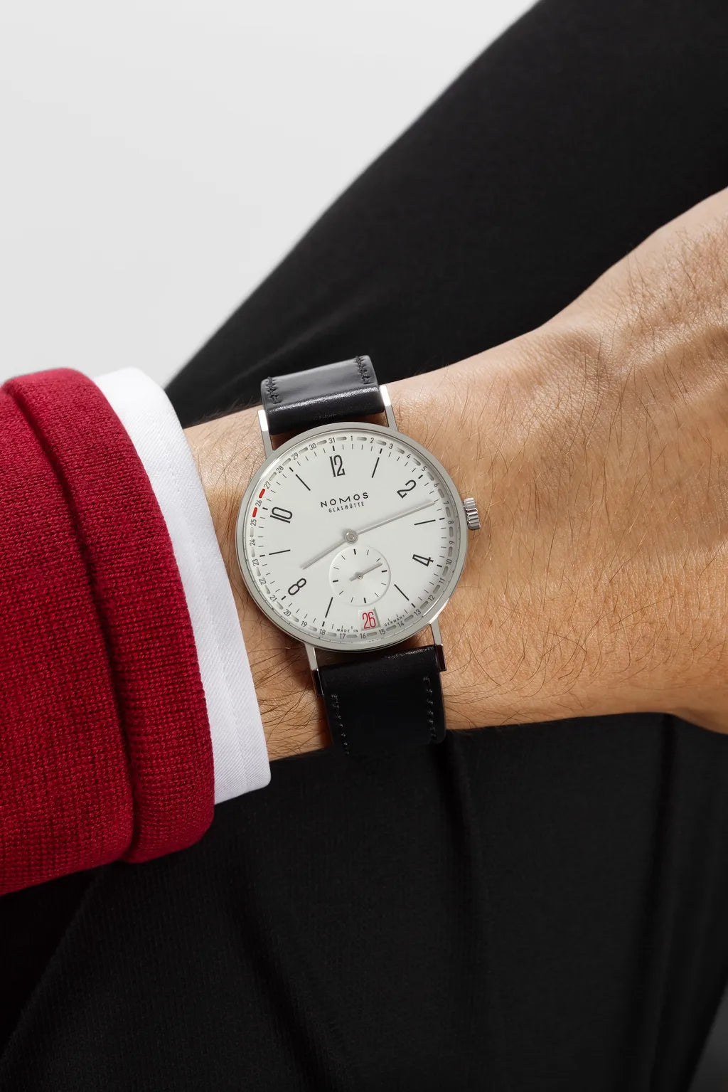 NOMOS Tangente 2date-4