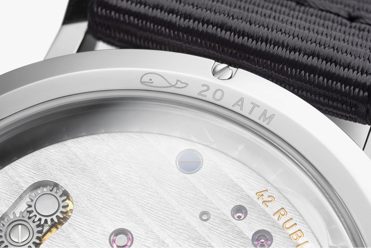 NOMOS Ahoi neomatik 38 date sky — ref. 526