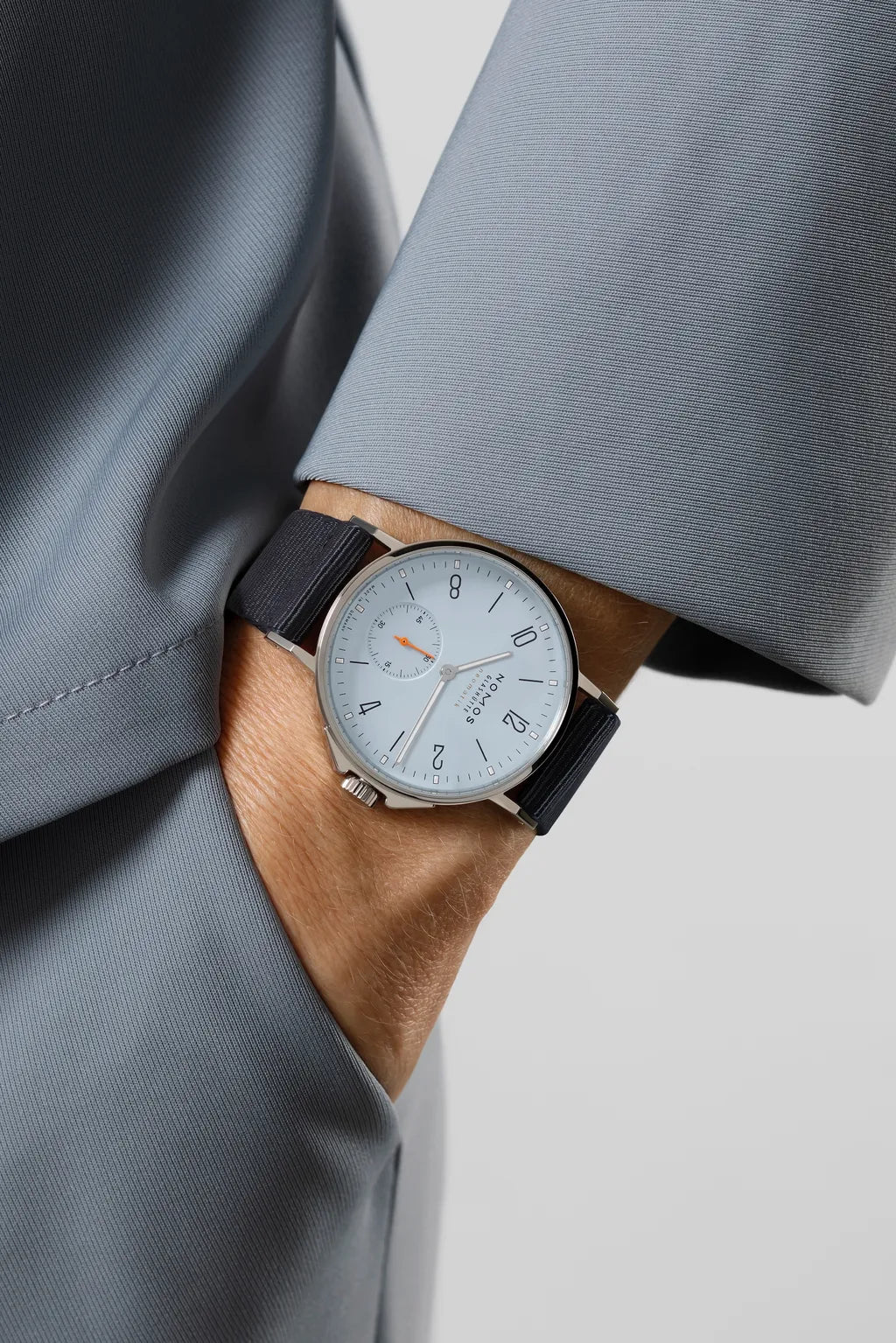 NOMOS Ahoi neomatik sky-4