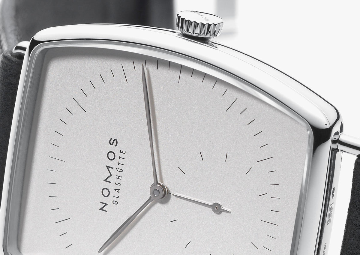 NOMOS Lux white gold light — ref. 921