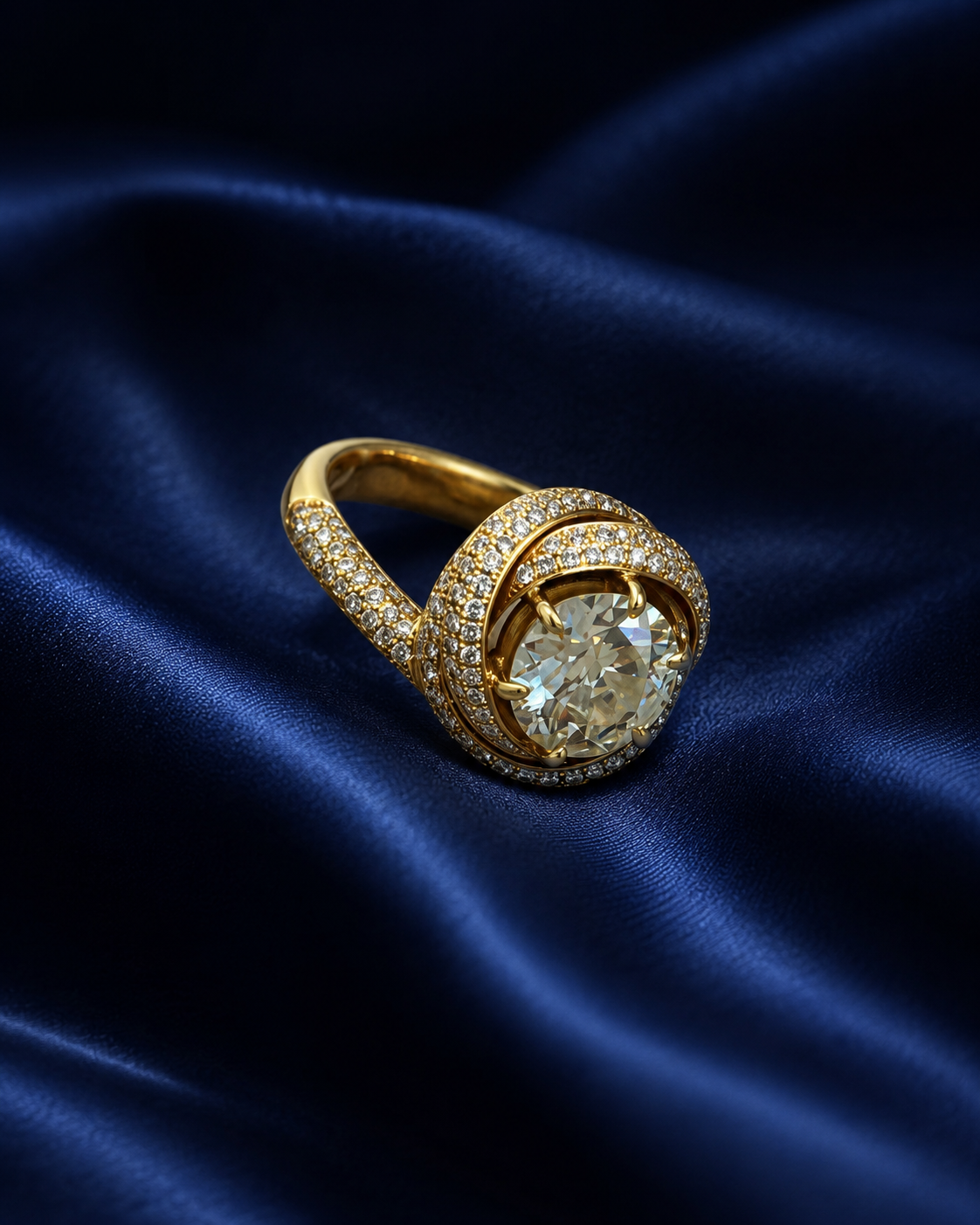The Étoile Ring