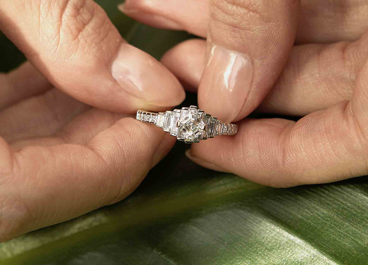 CHRYSLER PLATINUM DIAMOND ENGAGEMENT RING
