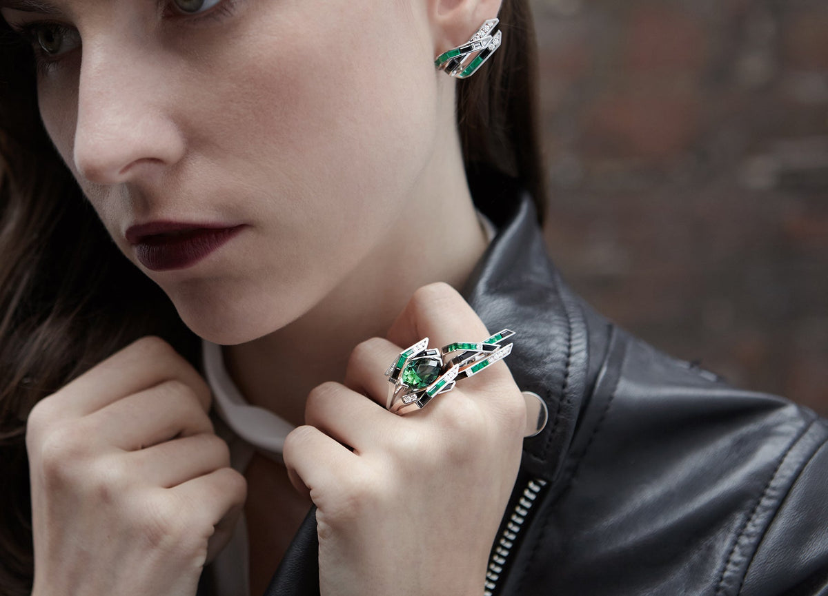 Electric Night Emerald Wing Ring