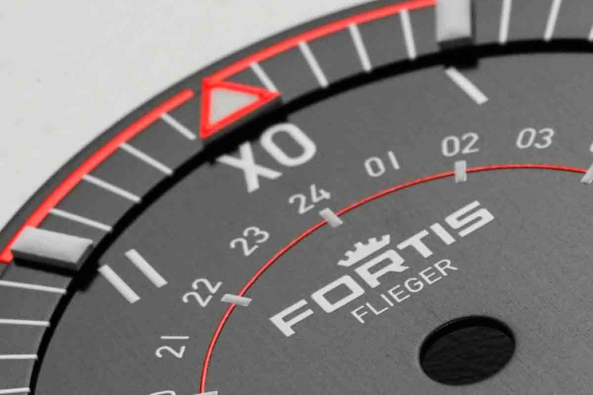 FORTIS Flieger F-43 Triple-GMT Tornado on Aviator Strap — manufacturer detail 3