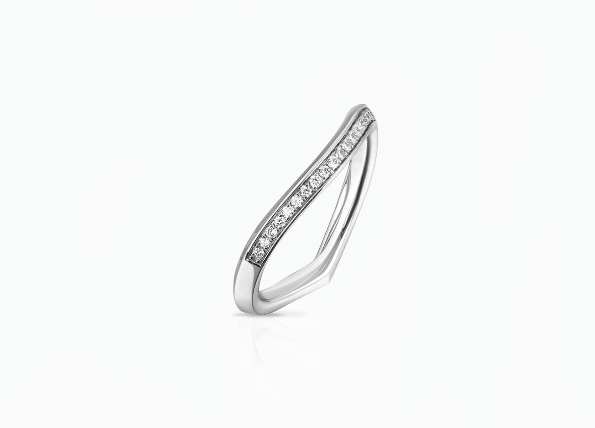 LILY PAD WEDDING BAND PLATINUM