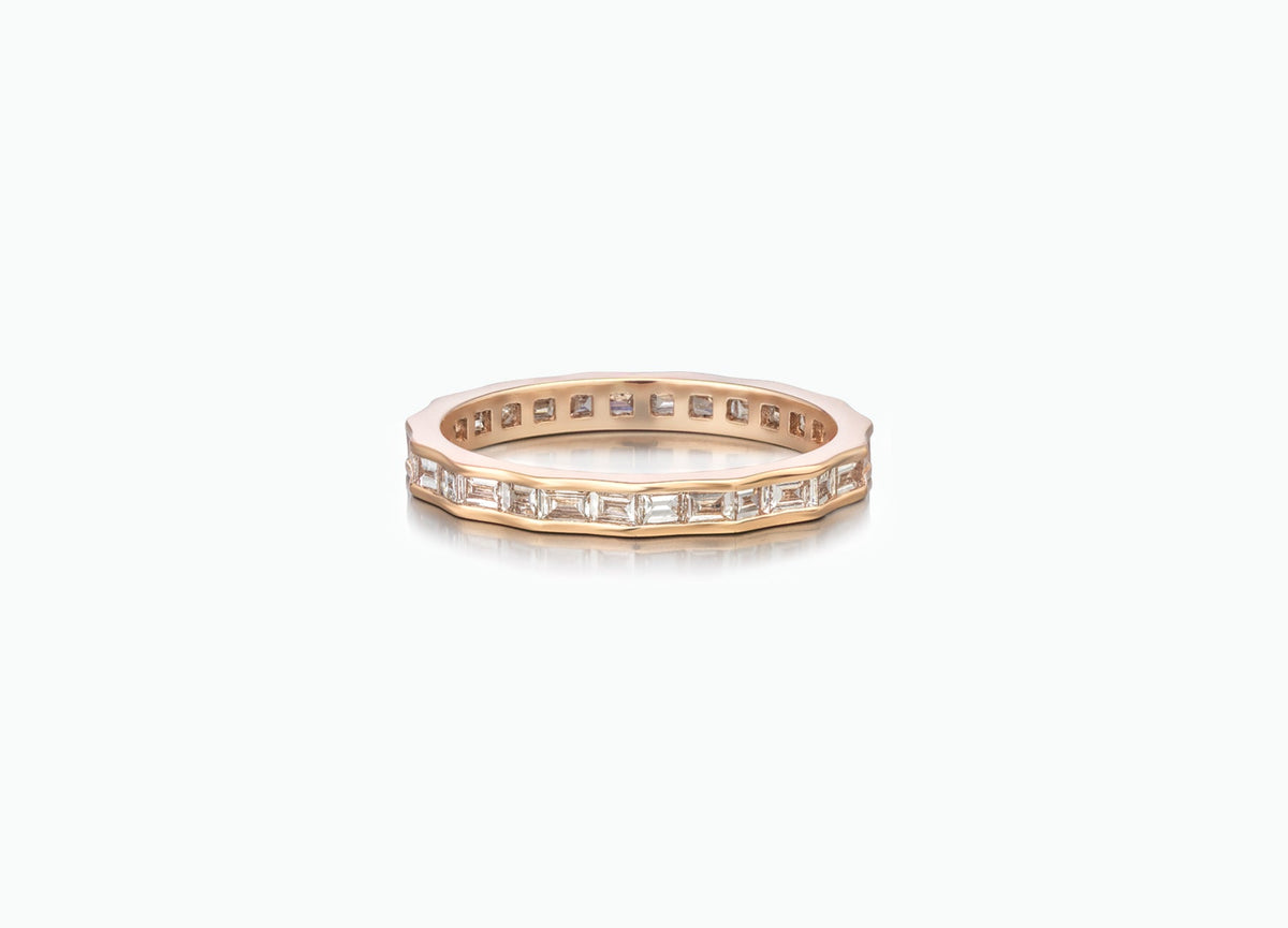 PLEAT ETERNITY RING