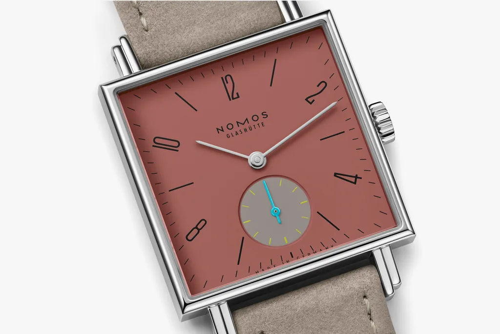 NOMOS Tetra Terra-3