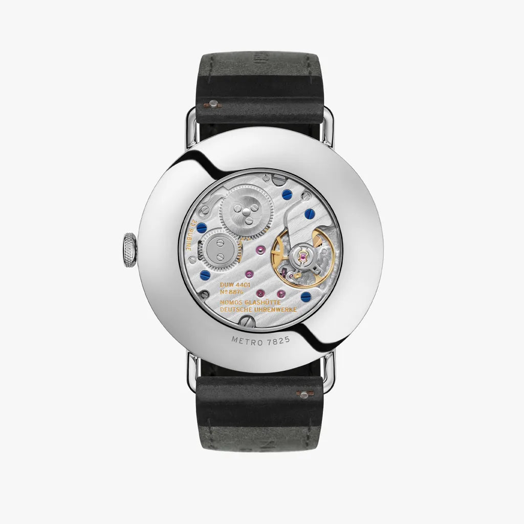 NOMOS Metro date power reserve