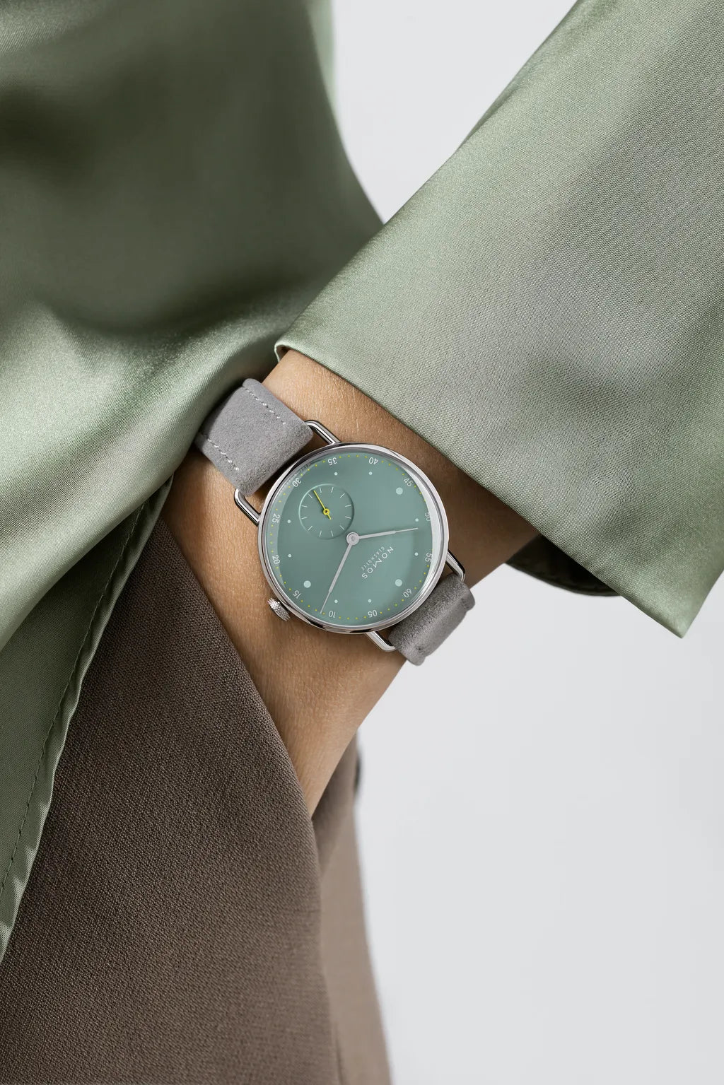 NOMOS Metro 33 sage