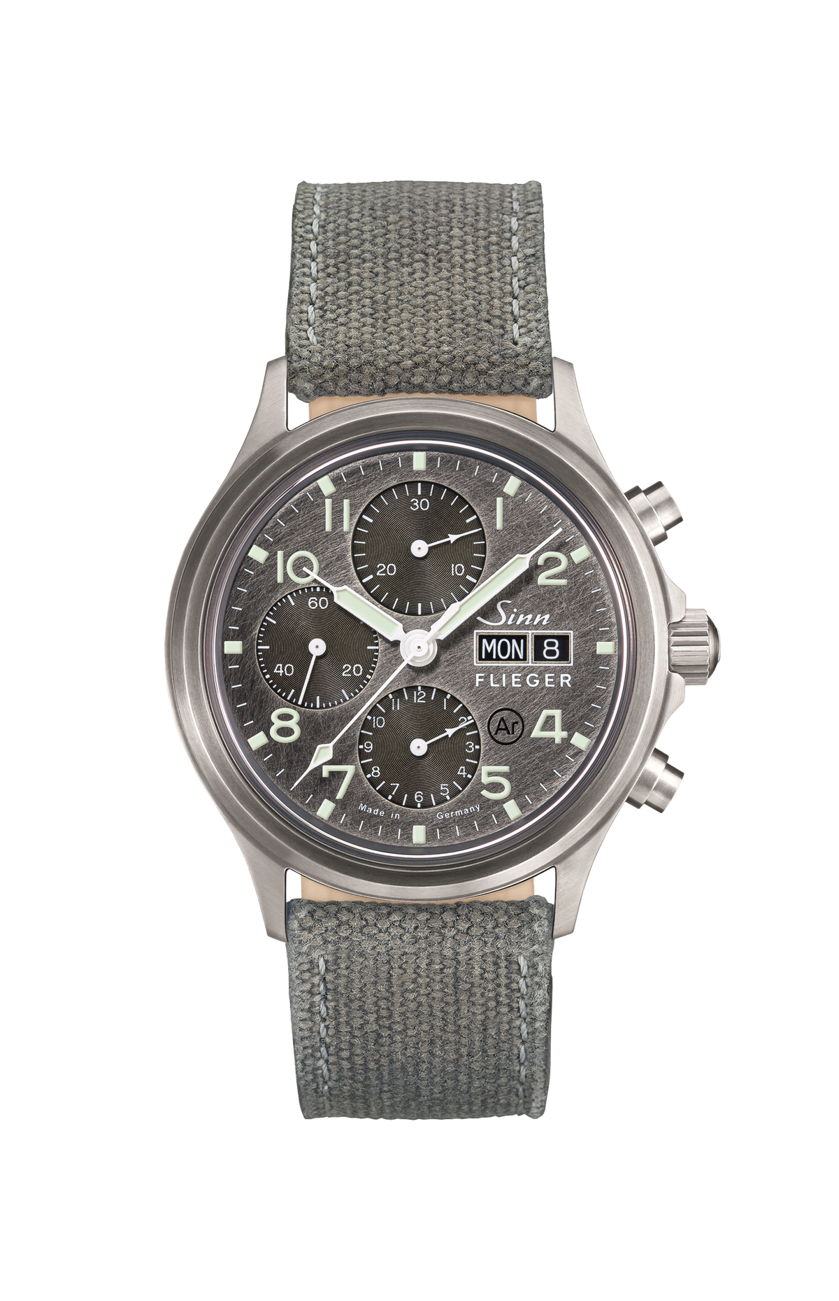 358 Sa PILOT DS – Front view with strap