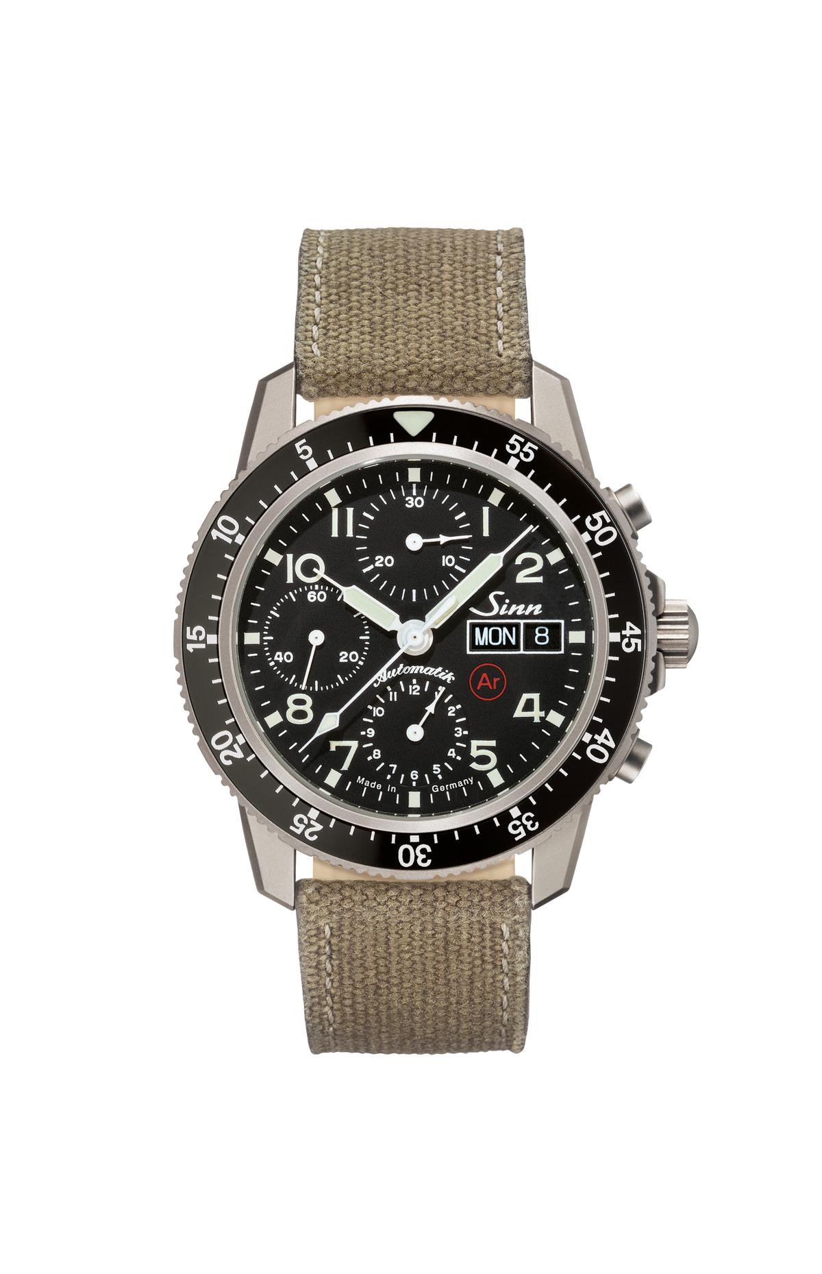 103 Ti Ar – Front view with strap