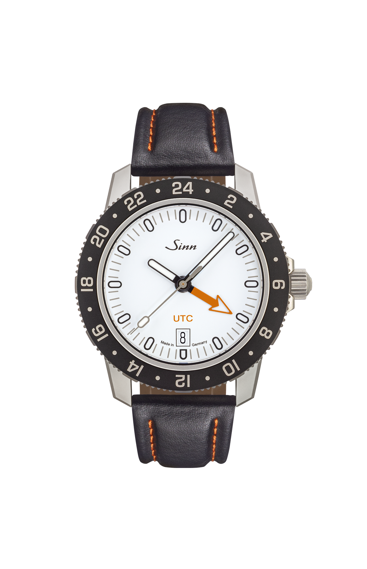105 St Sa UTC W – Front view with strap