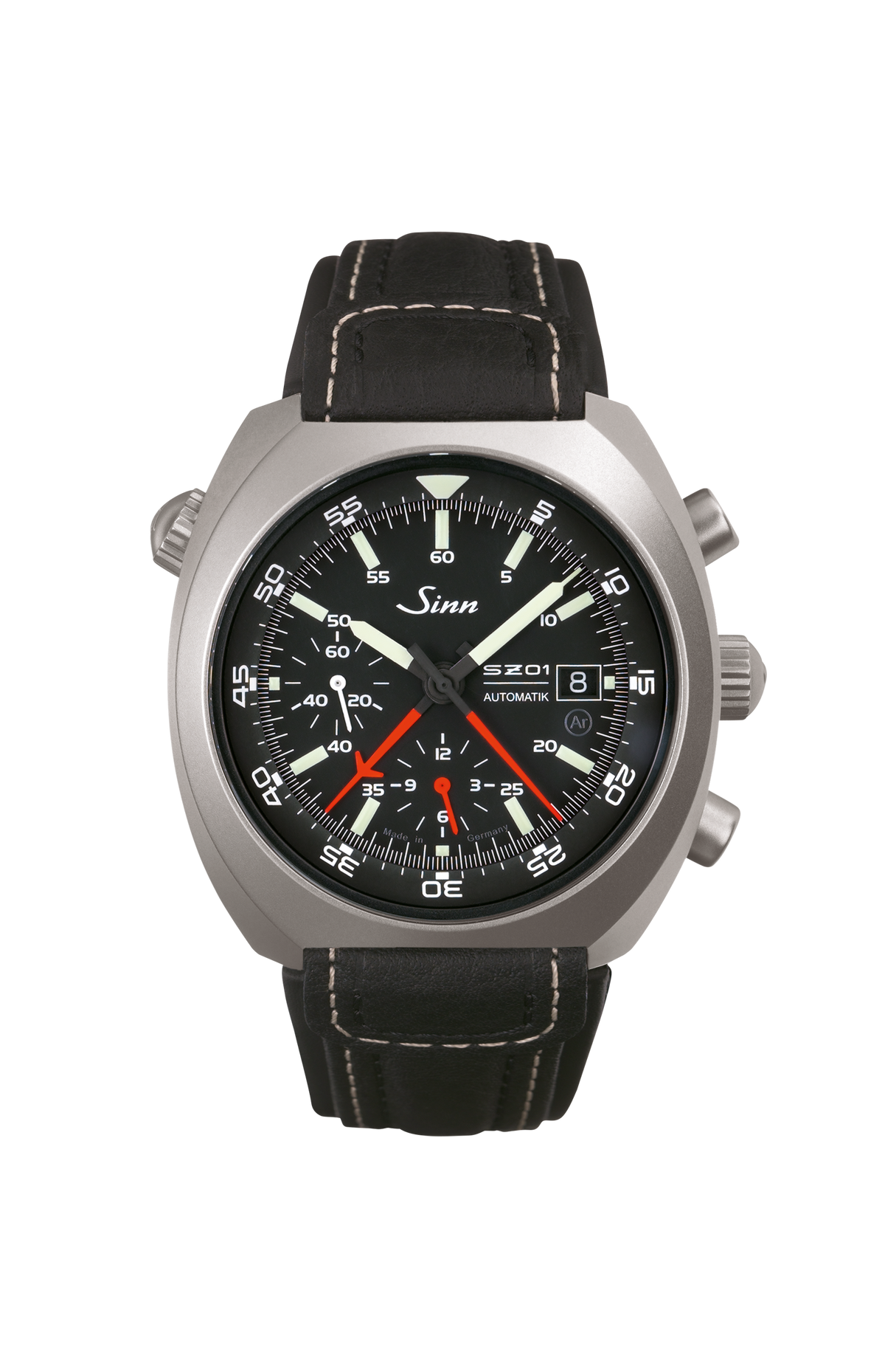 140 St – Front view with strap