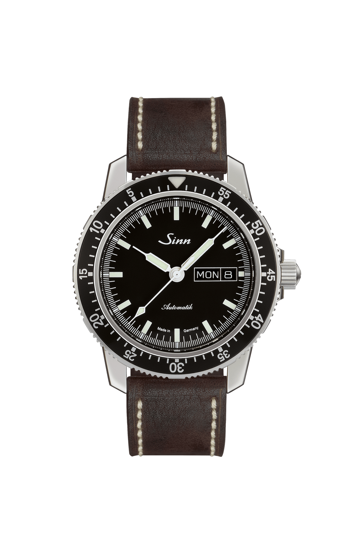 104 St Sa I – Front view with strap