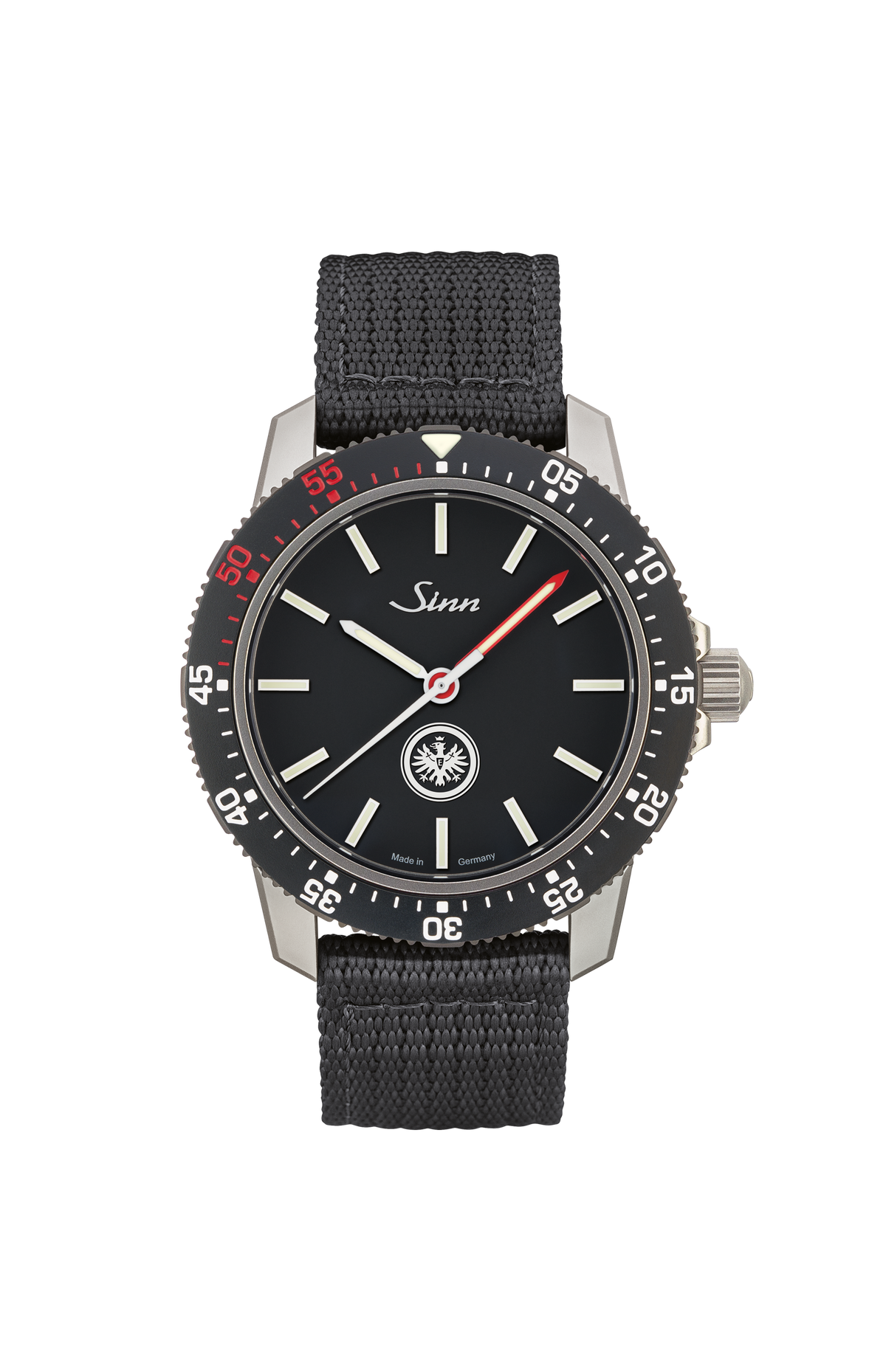 105 Eintracht – Front view with strap