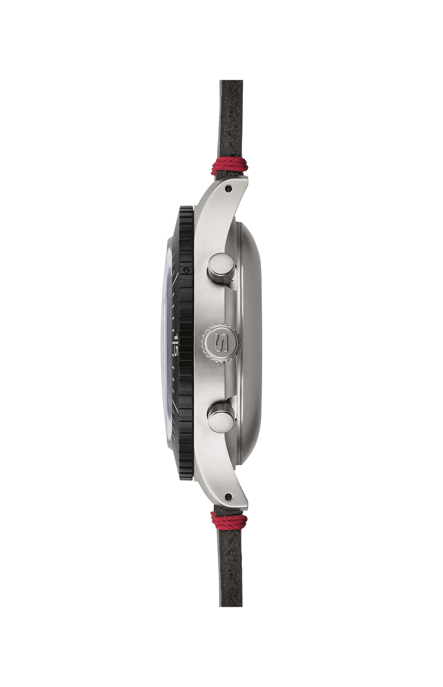 156.1 – Right side view