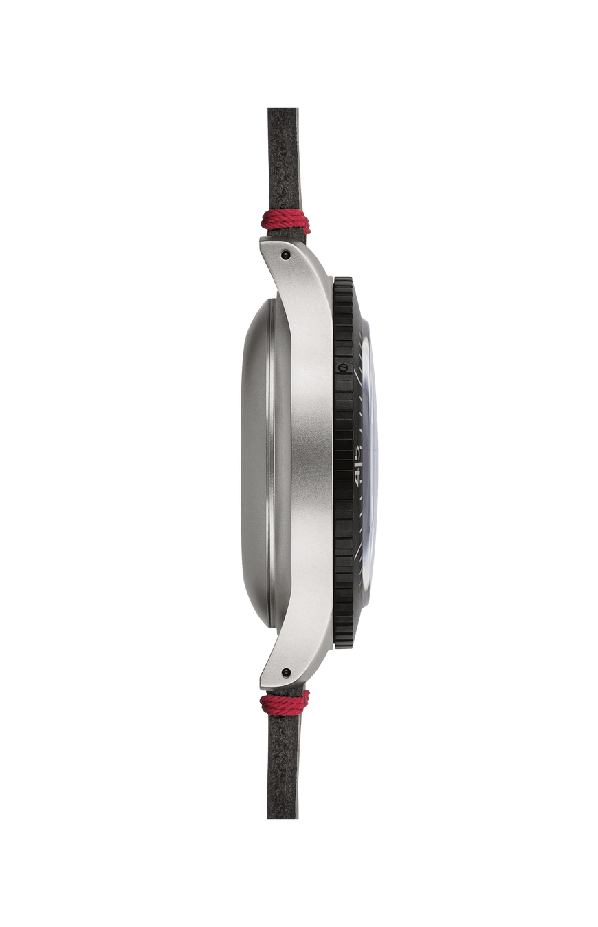 156.1 – Left side view
