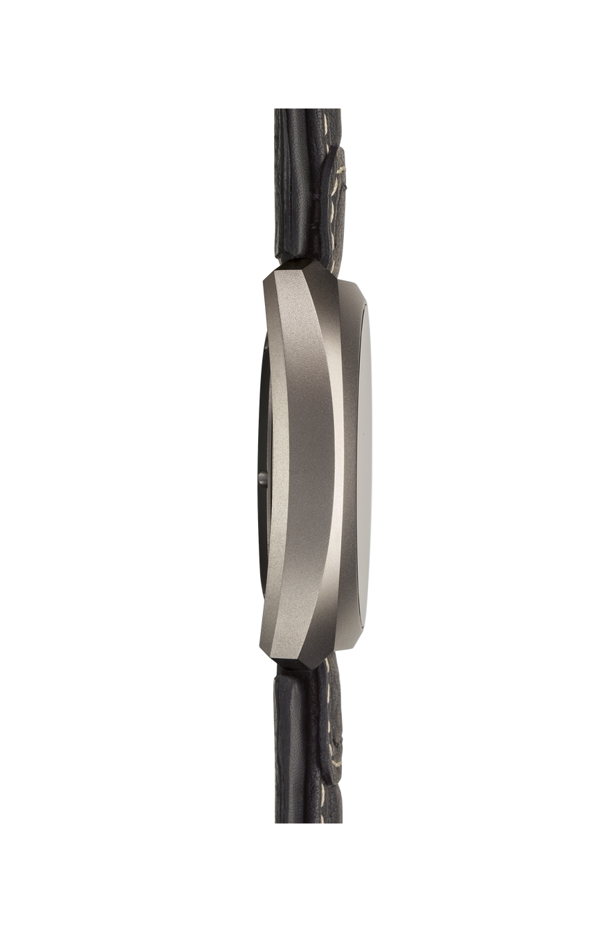 240 St – Left side view