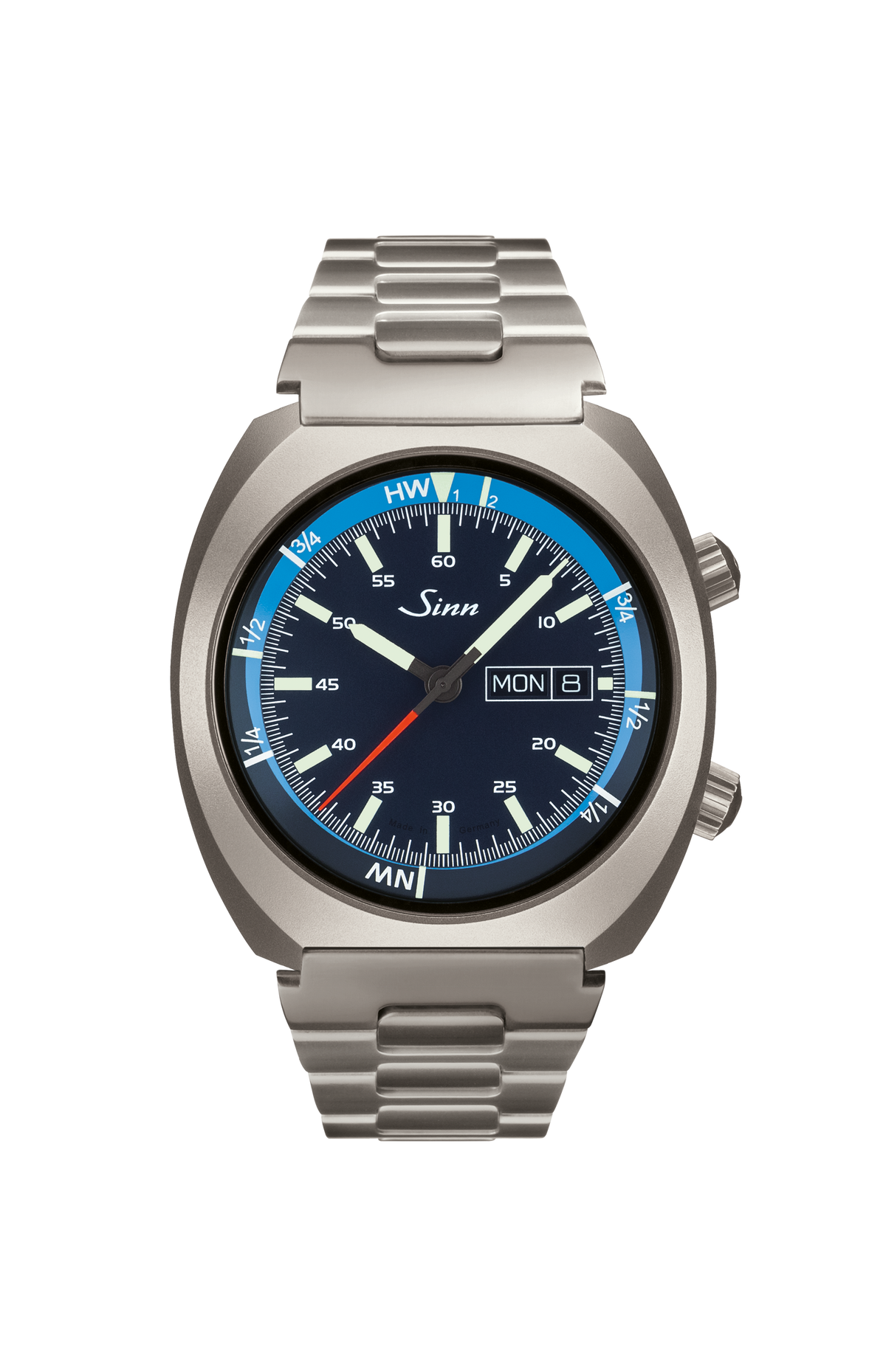 240 St GZ – Front view with strap