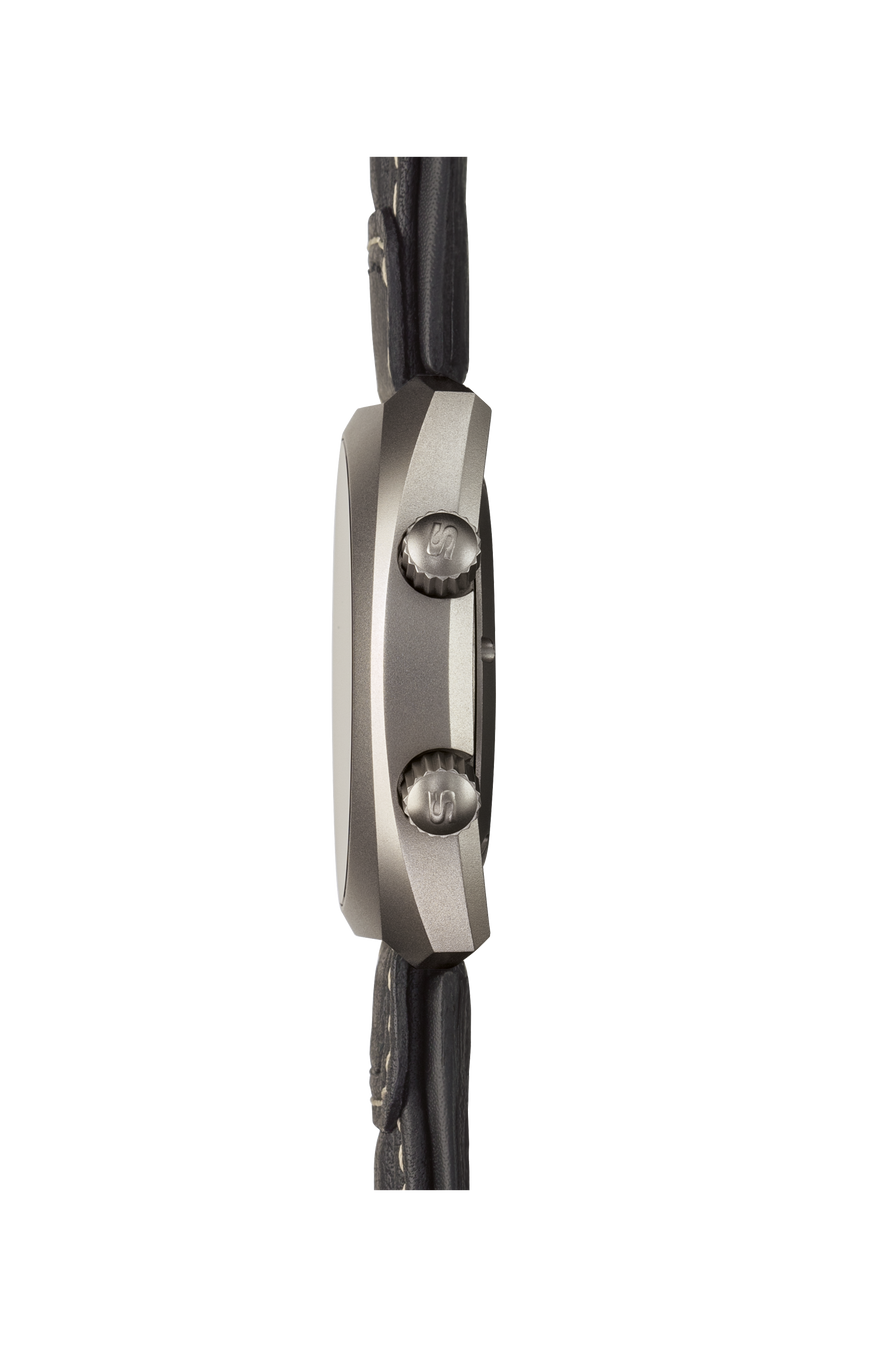 240 St GZ – Right side view