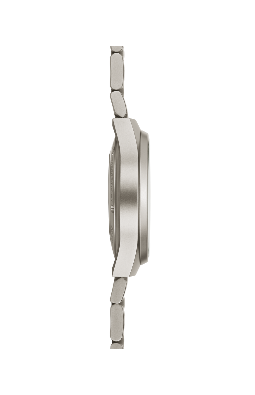 544 – Left side view
