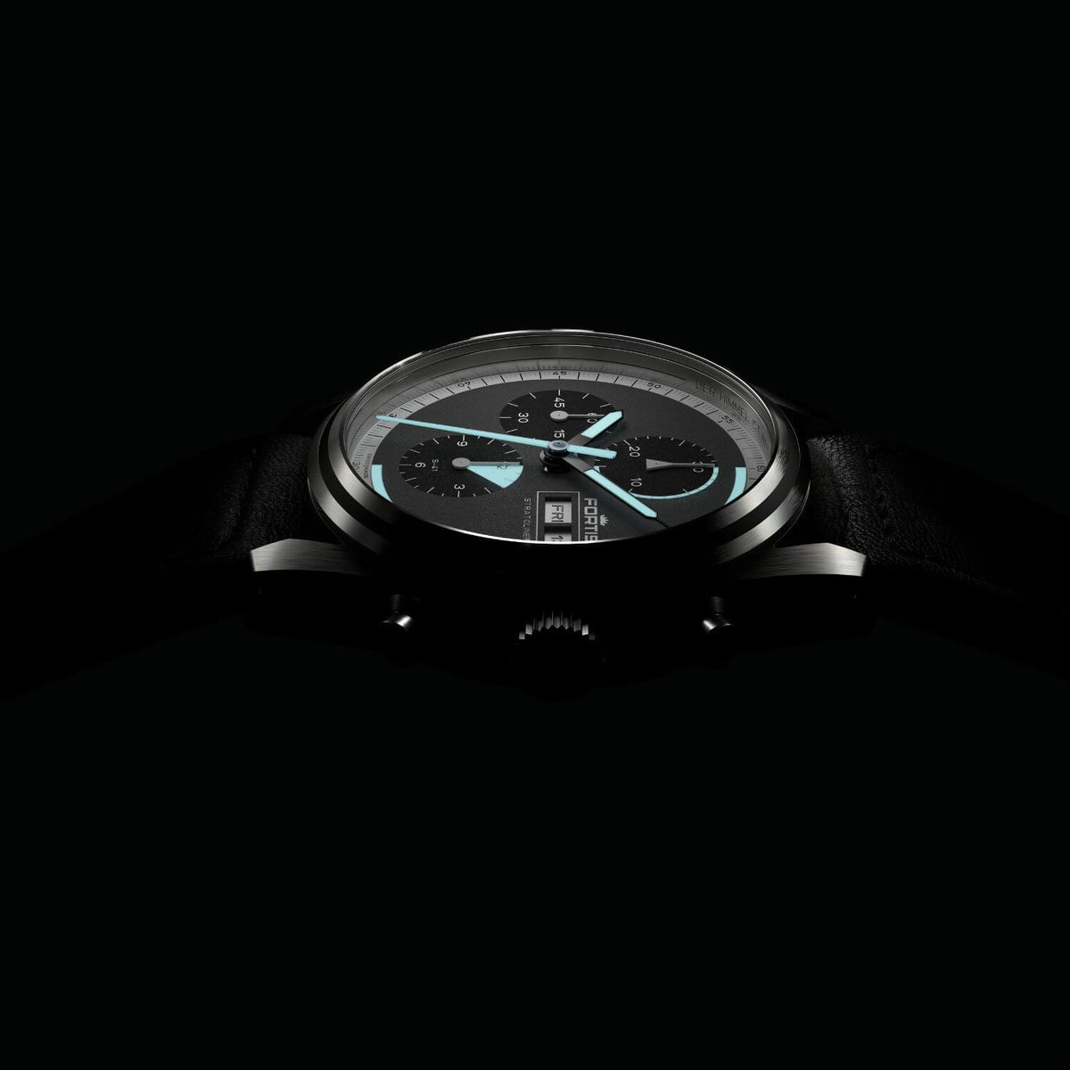 Stratoliner S-41 Cosmic Gray on Block Bracelet