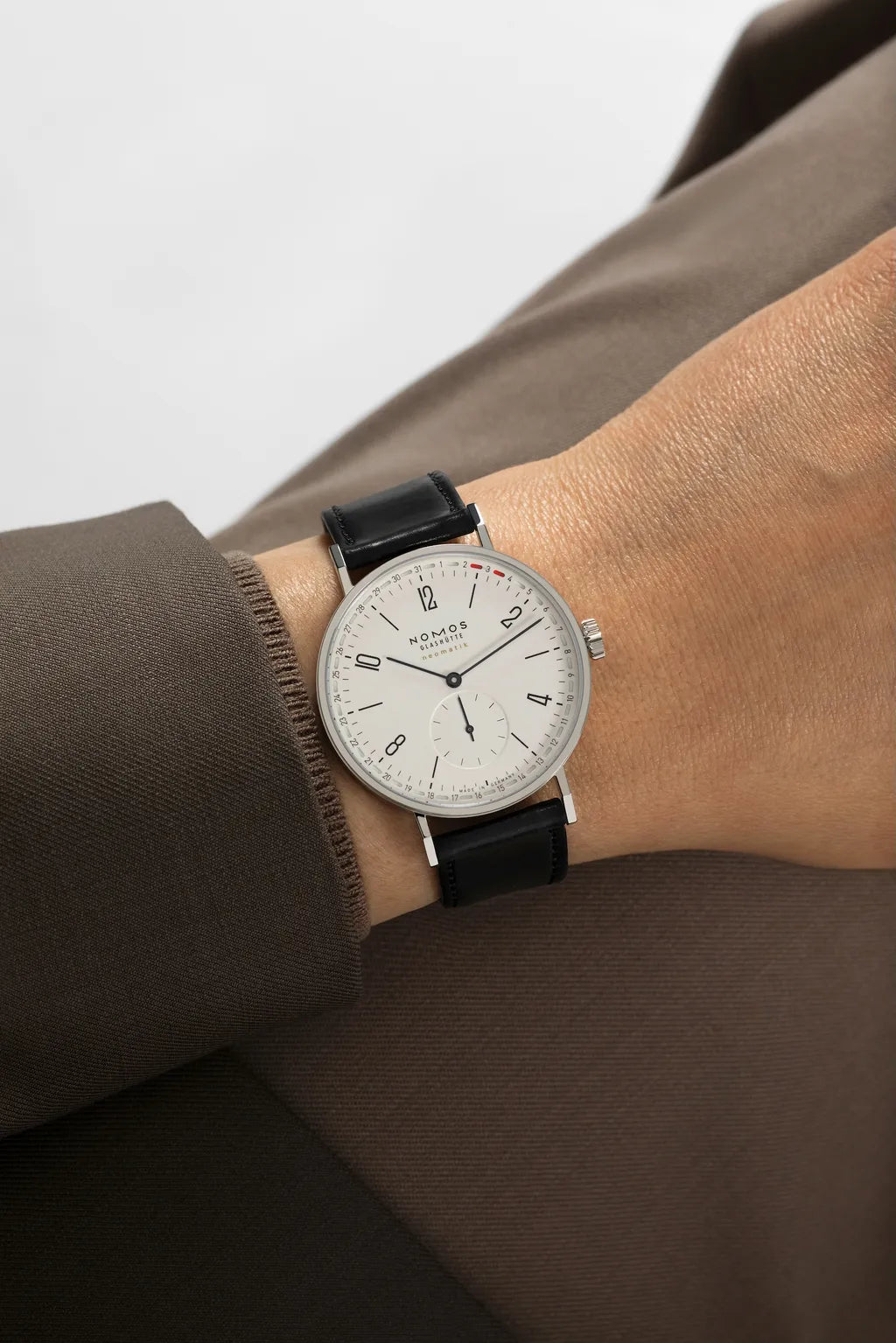 NOMOS Tangente neomatik 38 Update