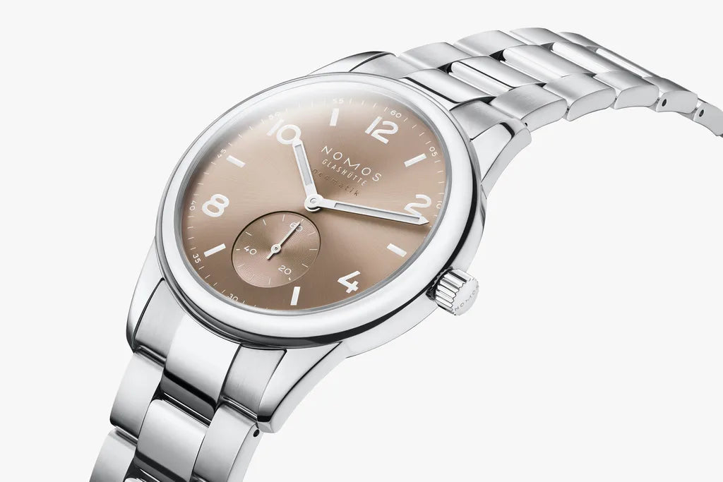 NOMOS Club Sport neomatik 39 ember